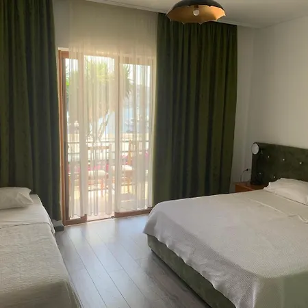 Onhezmi Nocleg ze śniadaniem 3*