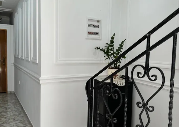 Onhezmi 住宿加早餐酒店 3*